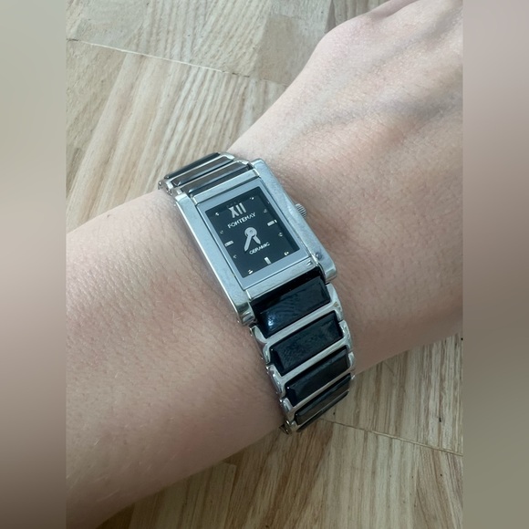 Fontenay Paris ladies rectangular silver tone black ceramic watch NEW BATTERY main image 10